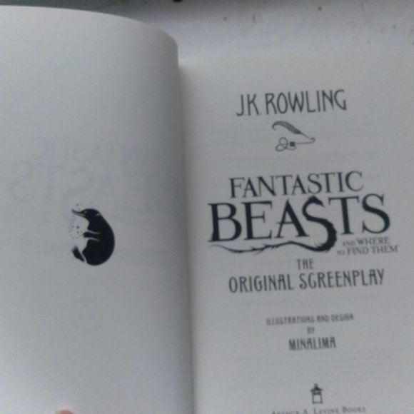 J.K. ROWLING FANTASTIC BEASTS AND WHERE TO FIND THEM ORIGINAL SCREENPLAY BOOK - Picture 4 of 12